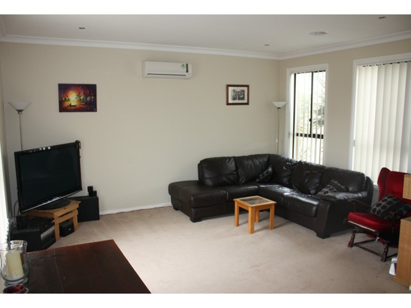 2/22 Bridlepath Drive, Truganina VIC 3029