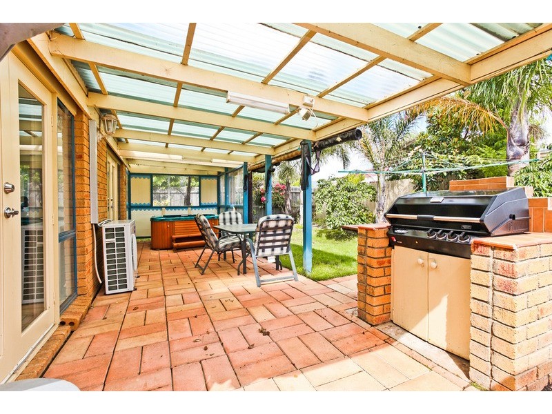 23 Hawthorn Drive, Hoppers Crossing VIC 3029