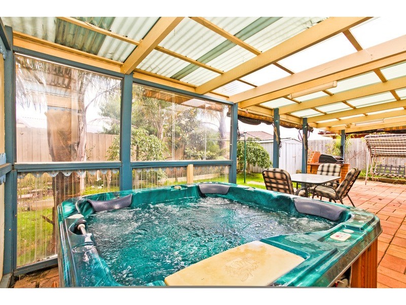 23 Hawthorn Drive, Hoppers Crossing VIC 3029