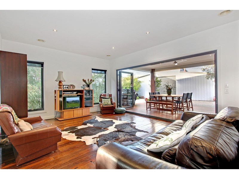 96 Riversdale Drive, Tarneit VIC 3029