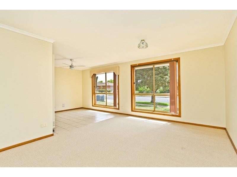 39 Rowes Road, Werribee VIC 3030