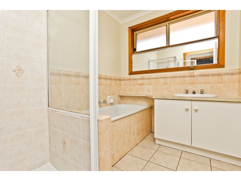 39 Rowes Road, Werribee VIC 3030