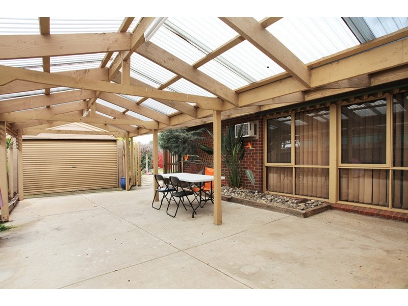 13 Melton Close, Werribee VIC 3030