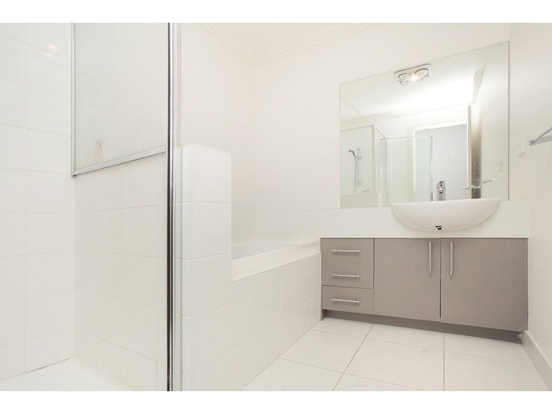 4/231 Princes Highway, Werribee VIC 3030