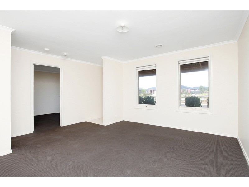 16 Drover Avenue, Wyndham Vale VIC 3024
