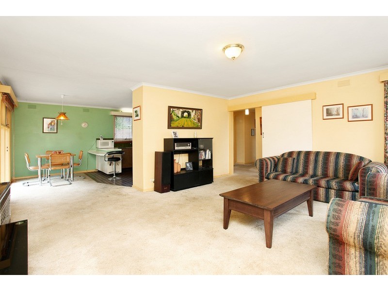 38 Edgar Street, Werribee VIC 3030