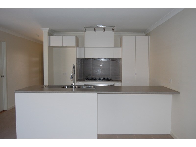 11 Breasly Park Way, Point Cook VIC 3030