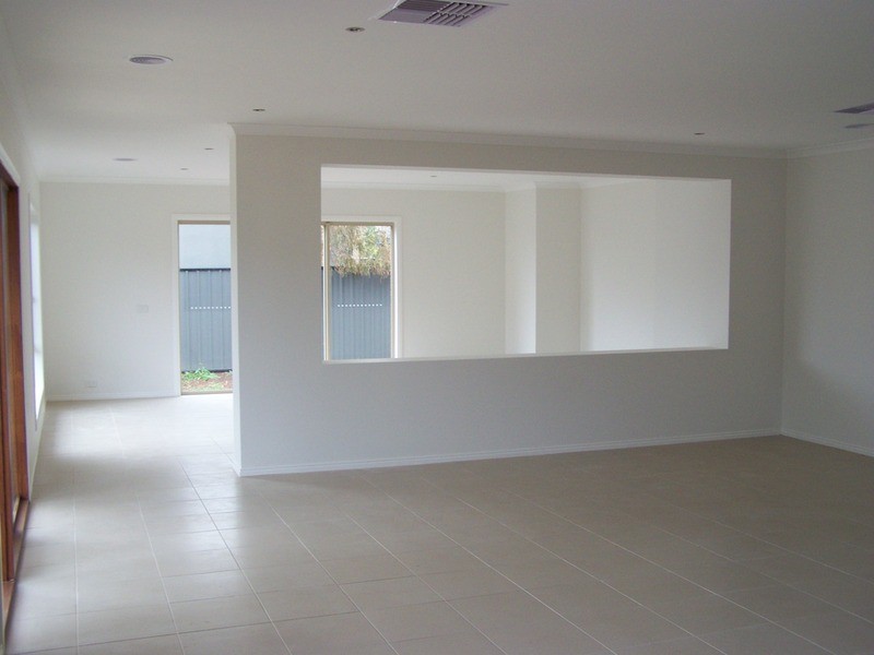 16 Clarafield Crescent, Tarneit VIC 3029