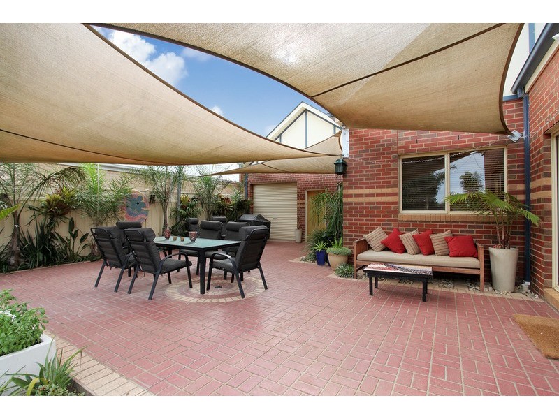 19 River Run Drive, Werribee VIC 3030