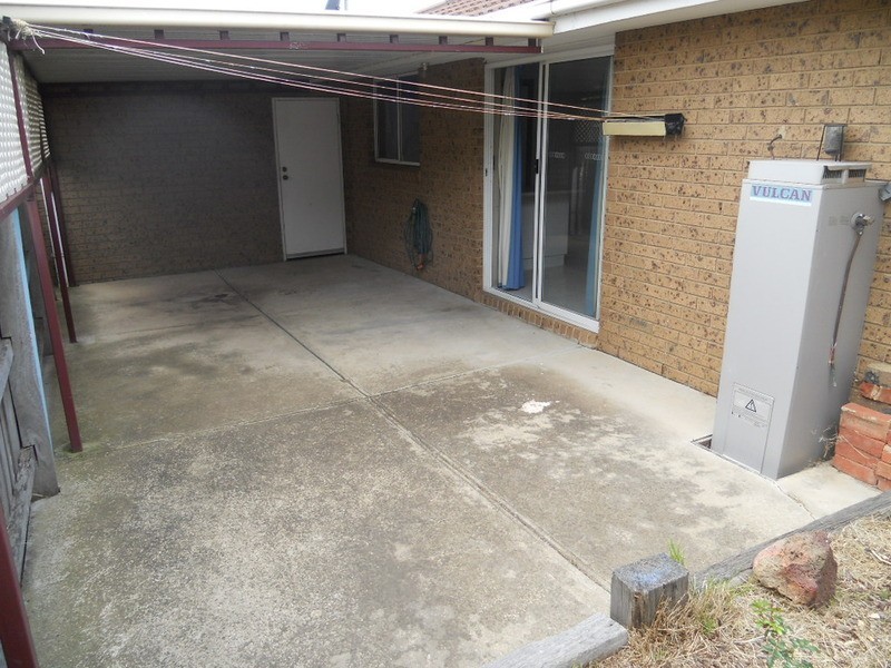 1/9 Dickenson Street, Altona Meadows VIC 3028