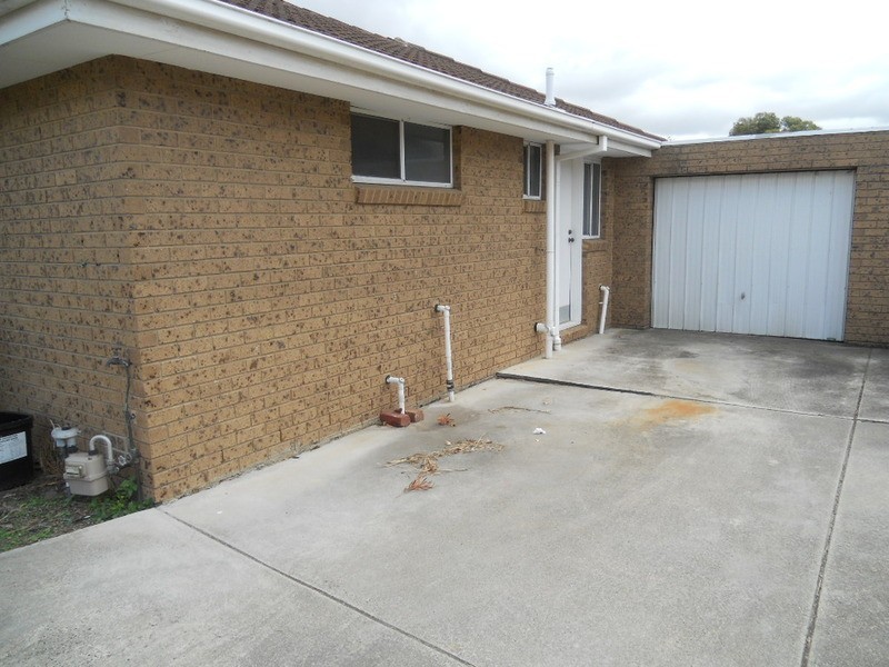 1/9 Dickenson Street, Altona Meadows VIC 3028