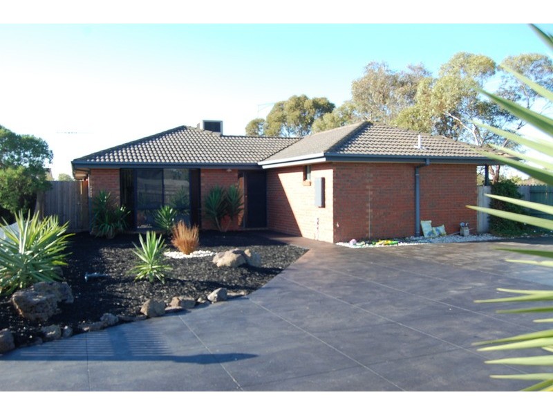 20 Mirabella  Close, Werribee VIC 3030