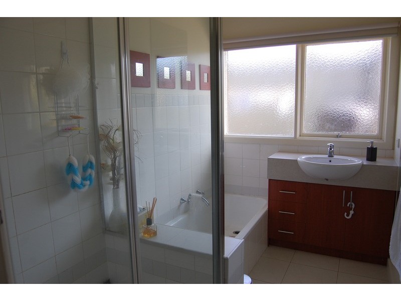 1/231 Princes Highway, Werribee VIC 3030