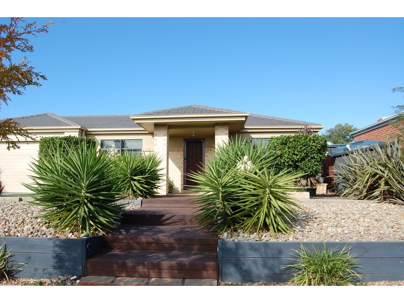 19 Daintree Boulevard, Tarneit VIC 3029