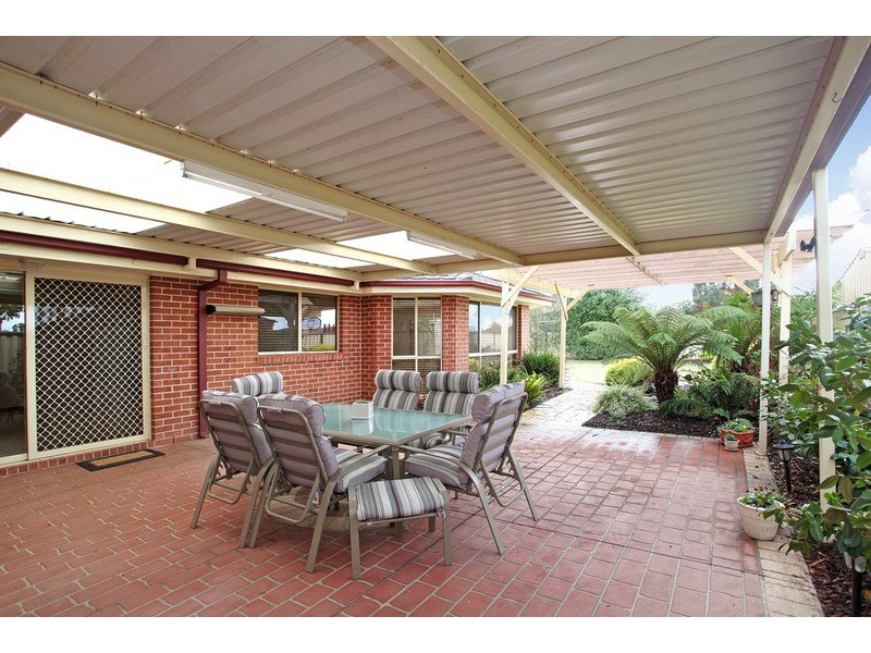 27 Frances Browne Way, Tarneit VIC 3029