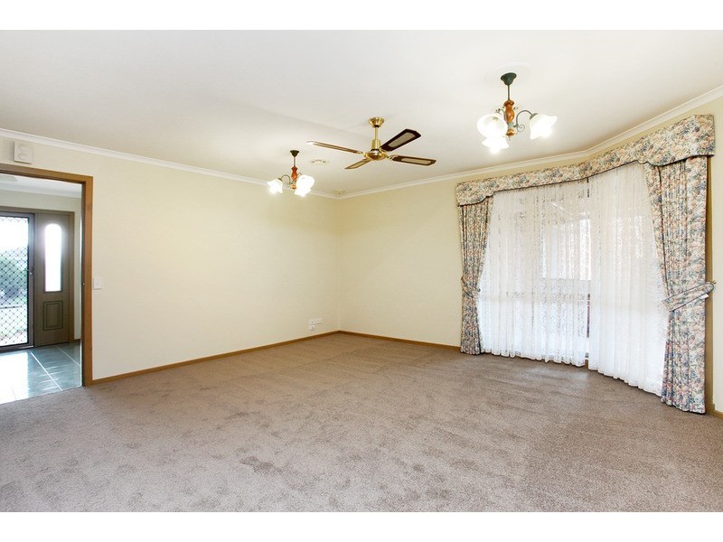 33 Hastings Avenue, Hoppers Crossing VIC 3029