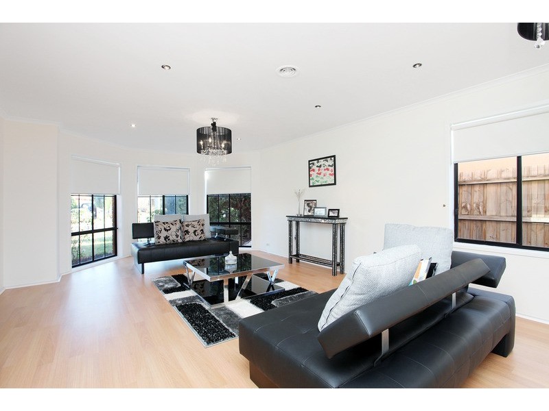 105 Birchwood Boulevard, Hoppers Crossing VIC 3029