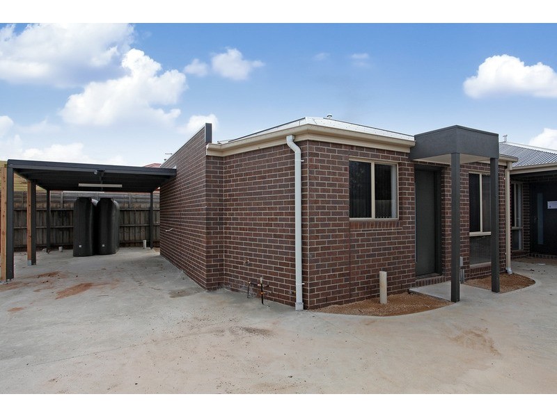 2/66 Rowes Road, Werribee VIC 3030