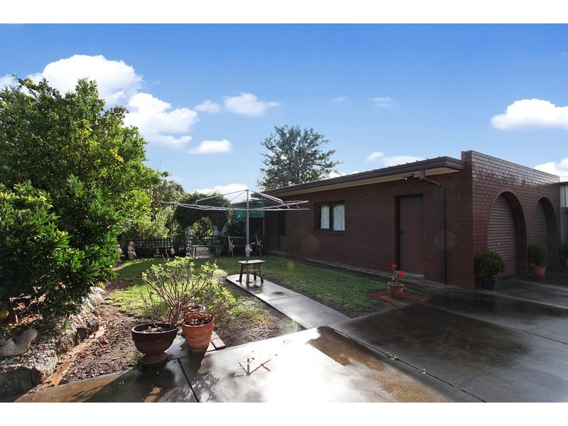 42 Priestley Avenue, Hoppers Crossing VIC 3029