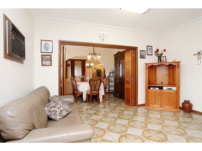 42 Priestley Avenue, Hoppers Crossing VIC 3029