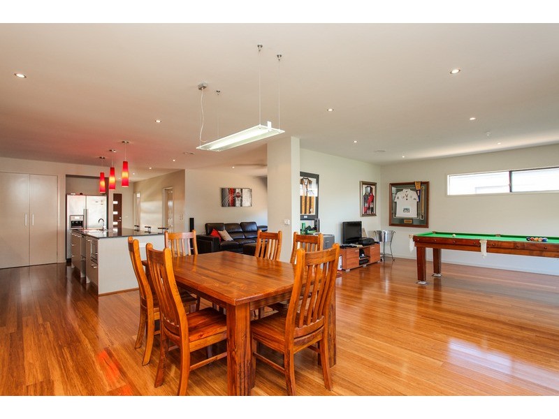 25 Kellerman Drive, Point Cook VIC 3030