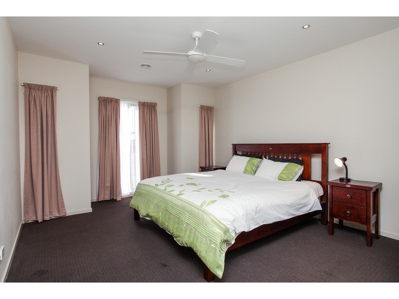 25 Kellerman Drive, Point Cook VIC 3030