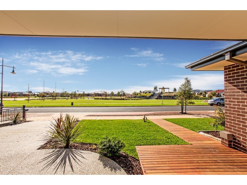 25 Kellerman Drive, Point Cook VIC 3030