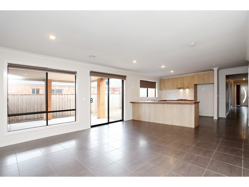 1 Bradley Grove, Tarneit VIC 3029