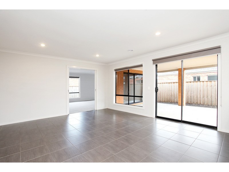 1 Bradley Grove, Tarneit VIC 3029