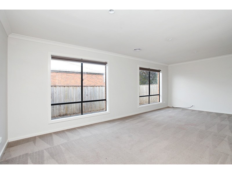 1 Bradley Grove, Tarneit VIC 3029