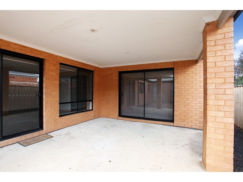 1 Bradley Grove, Tarneit VIC 3029