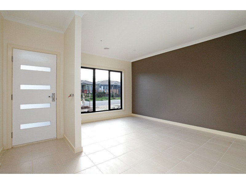 Units 1 & 2/9 McDougall Place & Unit 2/15 McDougall Place, Truganina VIC 3029