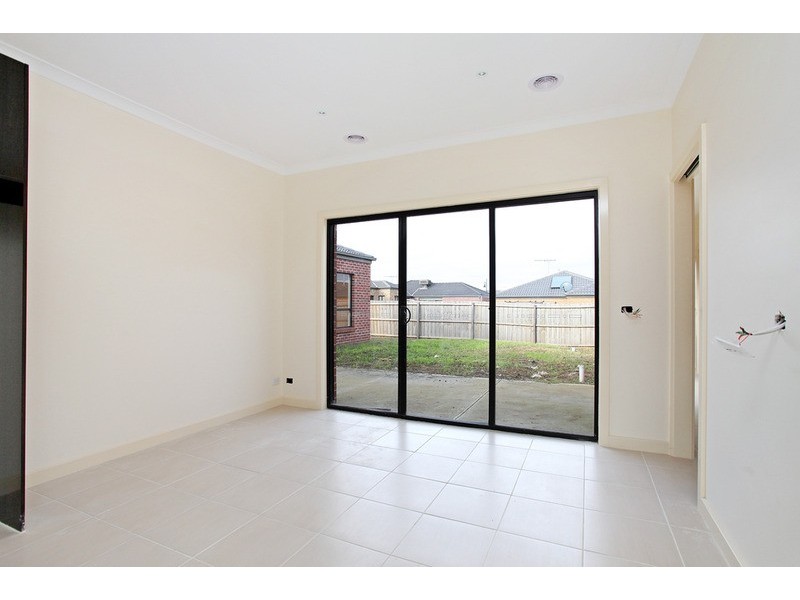 Units 1 & 2/9 McDougall Place & Unit 2/15 McDougall Place, Truganina VIC 3029