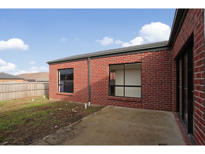 Units 1 & 2/9 McDougall Place & Unit 2/15 McDougall Place, Truganina VIC 3029