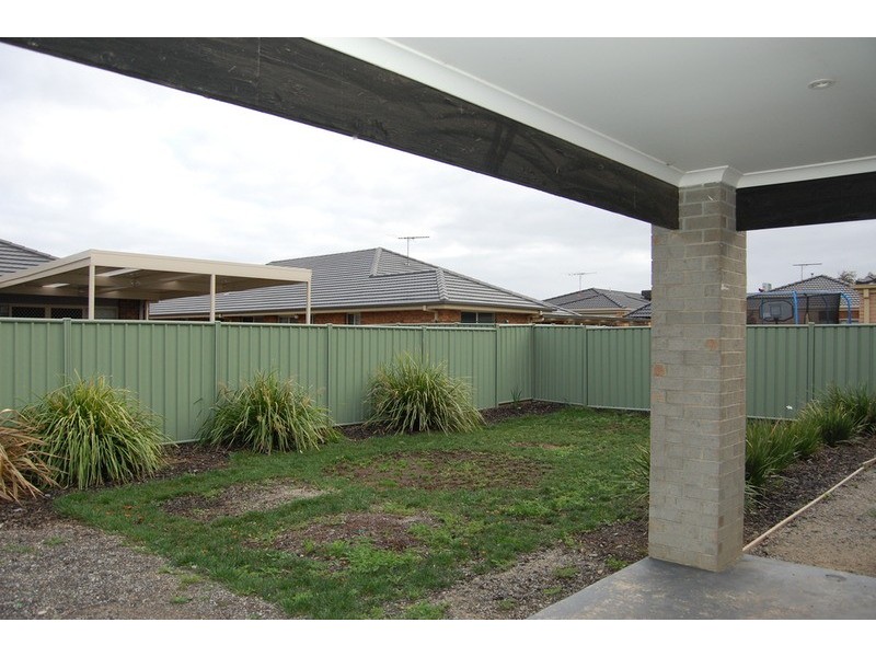 50 Vaughan Chase, Wyndham Vale VIC 3024