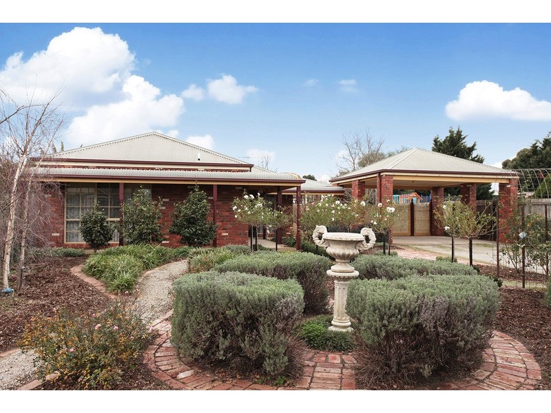 6 Calvo Court, Werribee VIC 3030