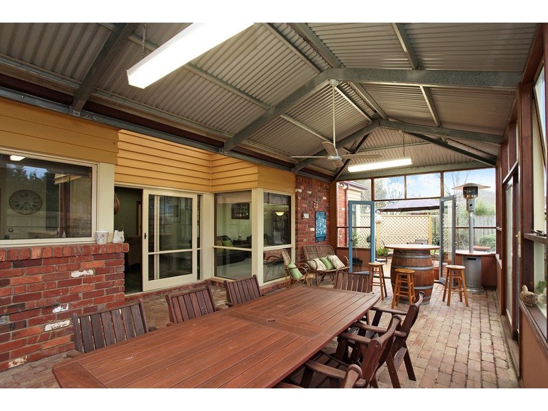 6 Calvo Court, Werribee VIC 3030