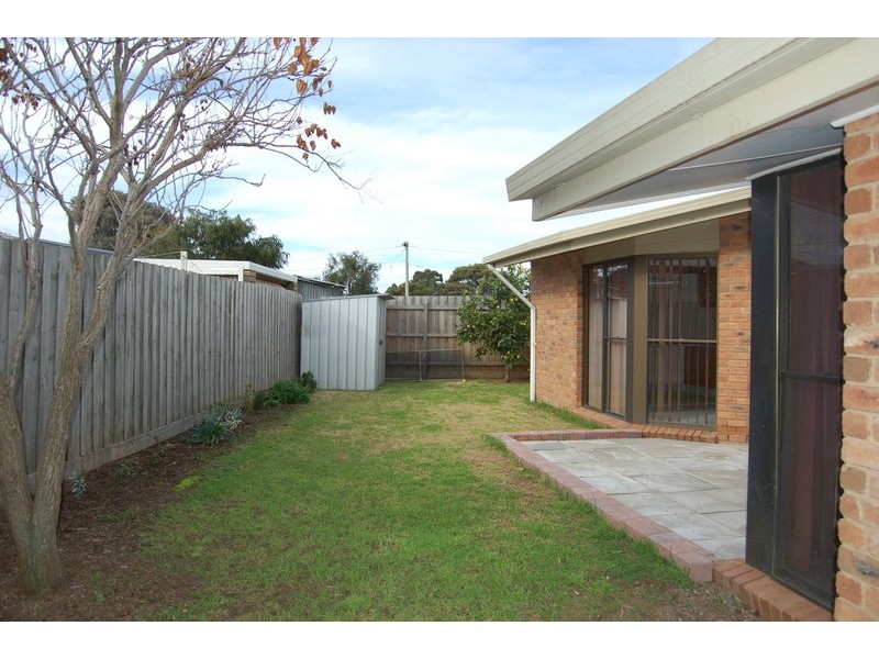 1/4 Legana Court, Werribee VIC 3030