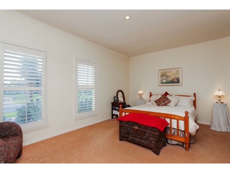 27 Rose Grange Boulevard, Tarneit VIC 3029