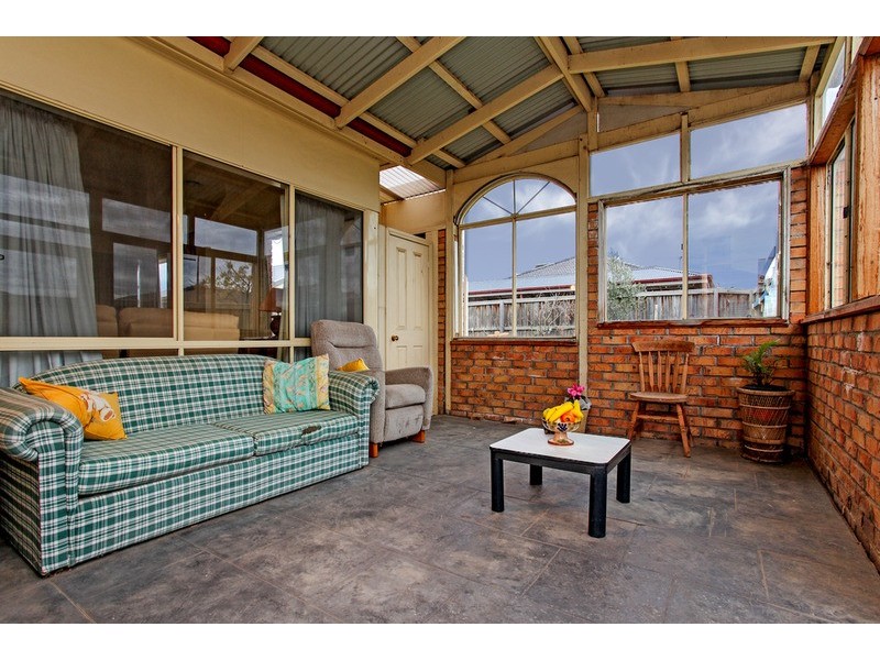 27 Rose Grange Boulevard, Tarneit VIC 3029