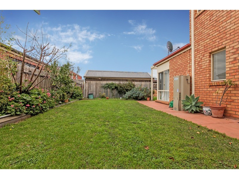 27 Rose Grange Boulevard, Tarneit VIC 3029