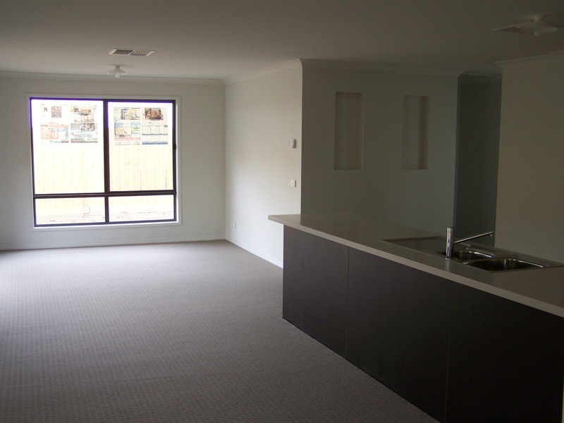 15 Shoveler Close, Truganina VIC 3029