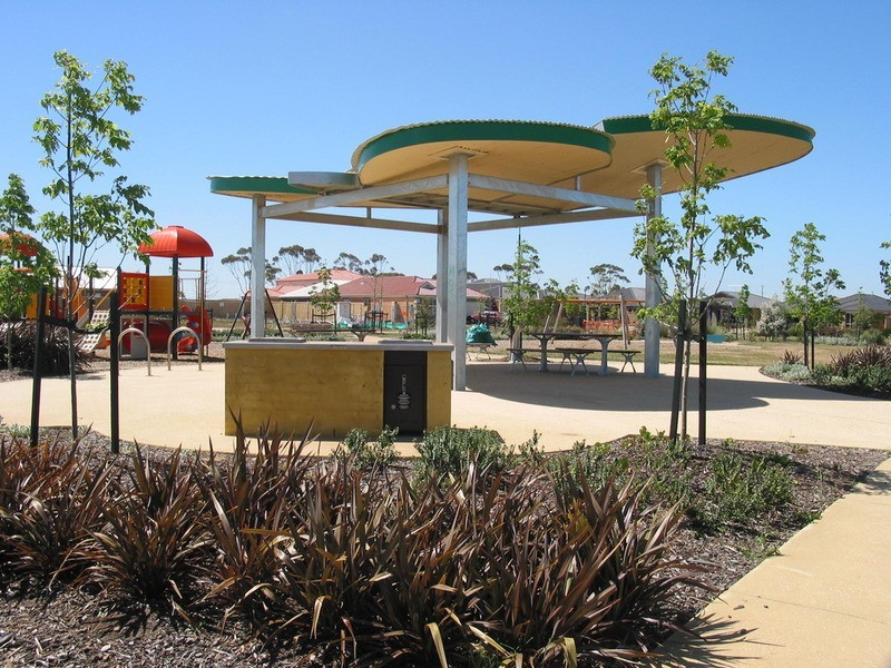 15 Solander Grove, Tarneit VIC 3029