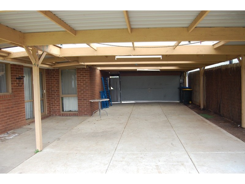 66 Thames Boulevard, Werribee VIC 3030