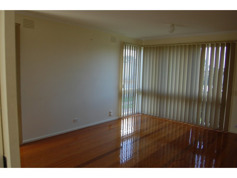 8 Milton Drive, Wyndham Vale VIC 3024