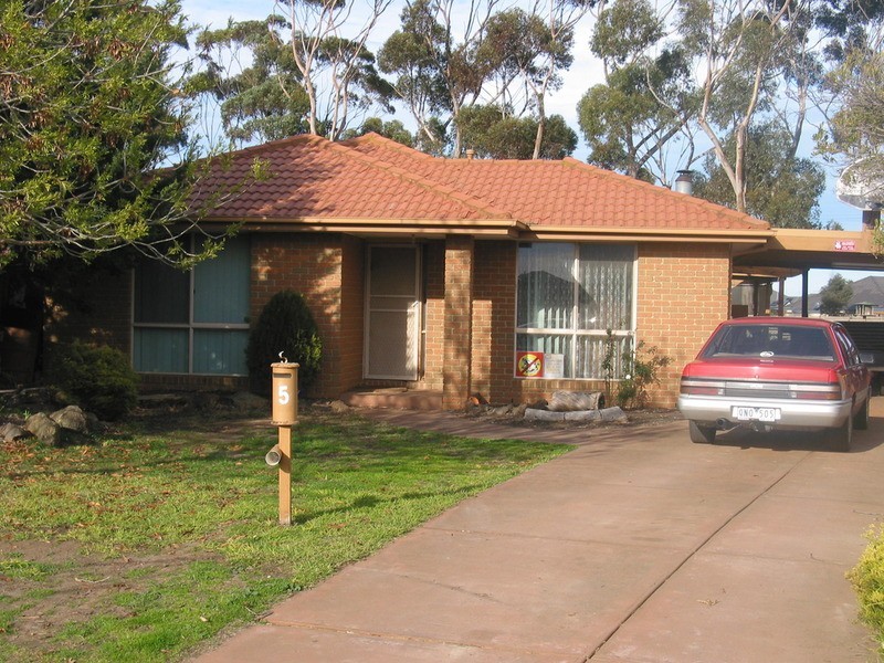 5 Dampier Court, Wyndham Vale VIC 3024
