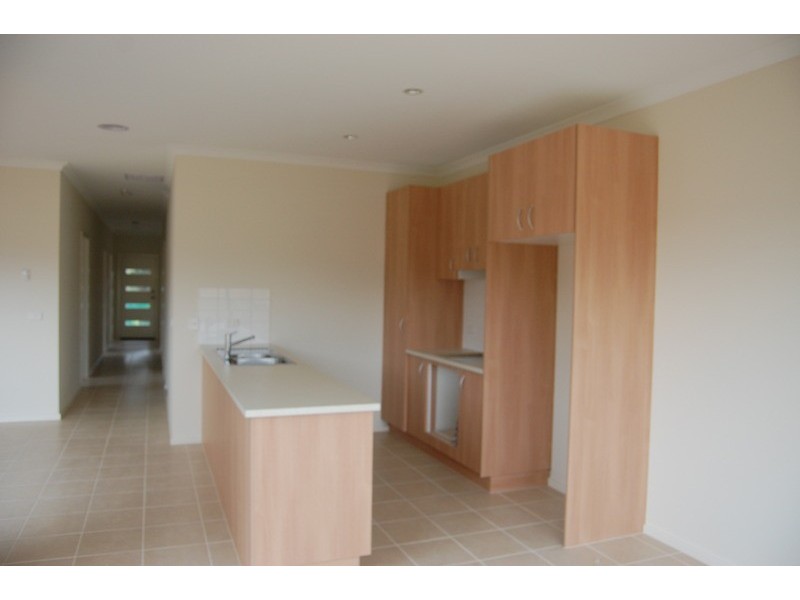 4/49-55 Rosella  Avenue, Werribee VIC 3030