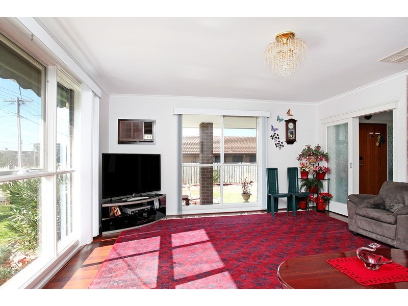 16 Baggott Drive, Hoppers Crossing VIC 3029