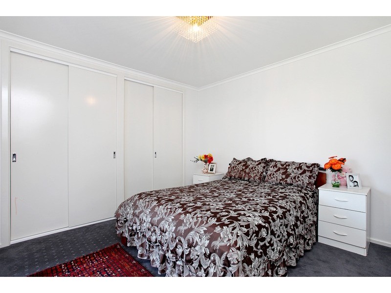 16 Baggott Drive, Hoppers Crossing VIC 3029