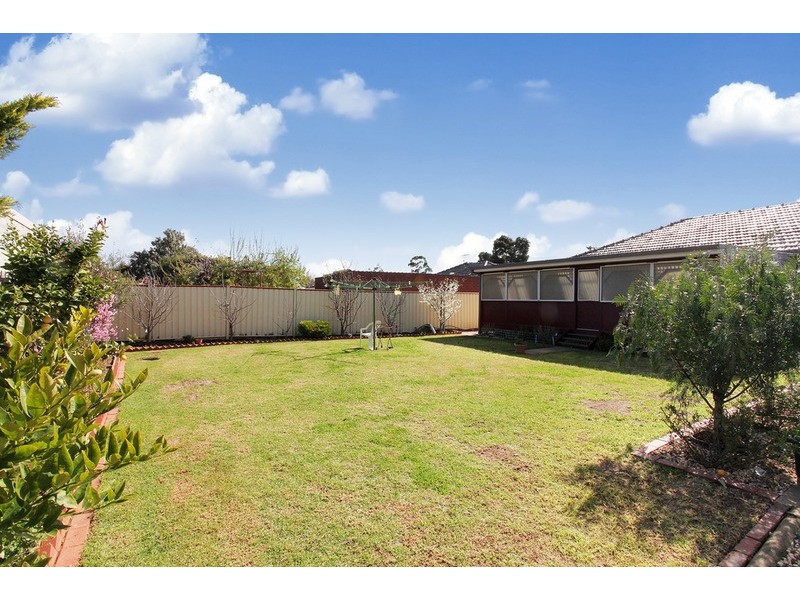 16 Baggott Drive, Hoppers Crossing VIC 3029